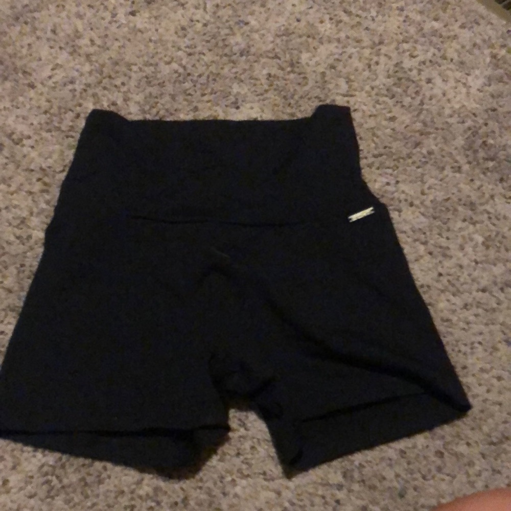 ECHT scrunch Booty Shorts